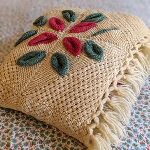 Vintage knit afghan "petal drops"